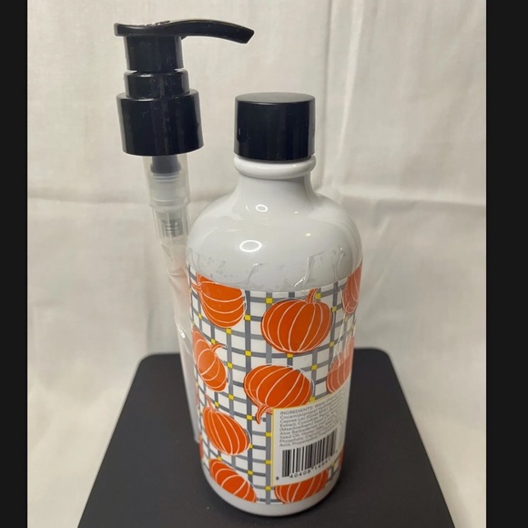 Beekman 1802 Brown Sugar Pumpkin Goat Milk Hand Body Wash 12.5 fl. oz New w/pump - Picture 2 of 4